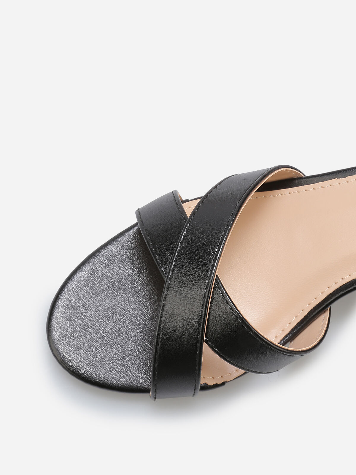 Sandales à talon et brides croisées- Noir