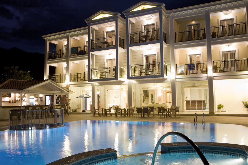Royal Nidri Logies - Hotel