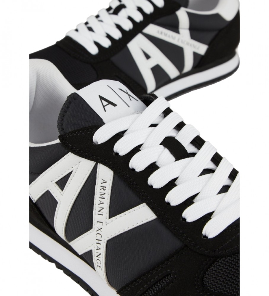 Tênis de corrida retrô Armani Exchange com logo preto