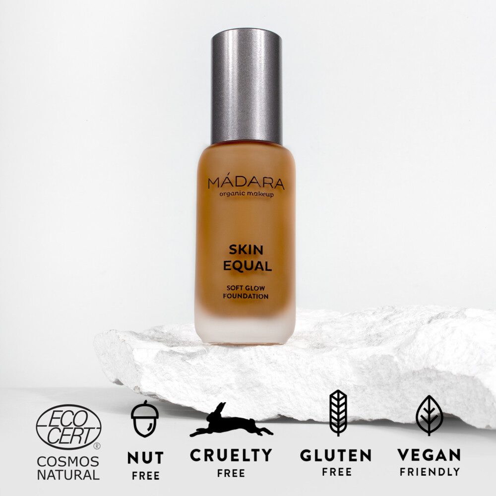 Madara Skin Equal Soft Glow Foundation SPF 15 80 Fudge30 ml