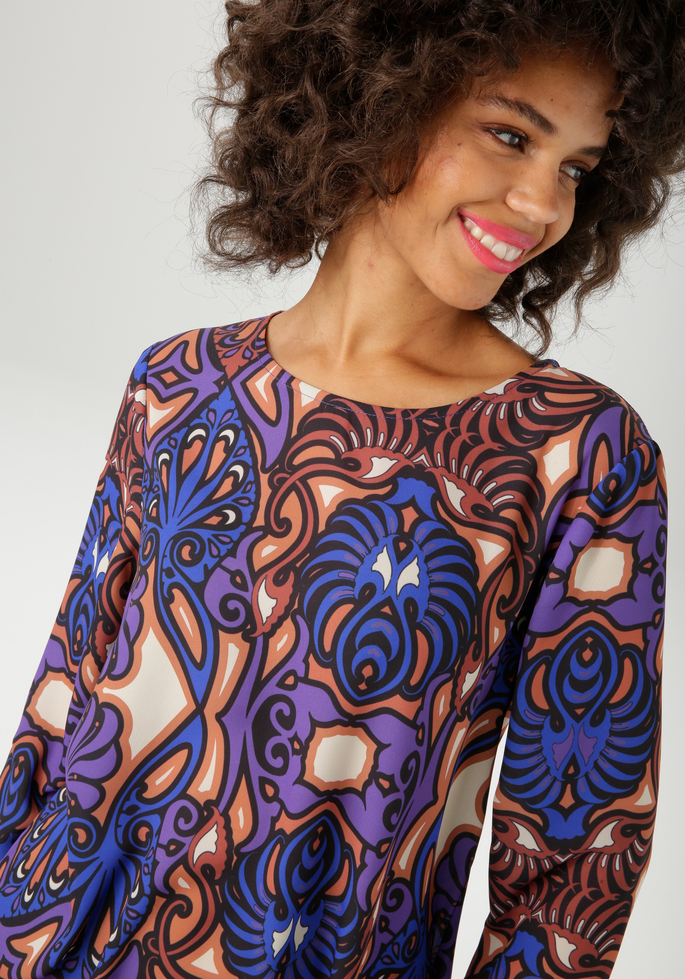 Aniston CASUAL Minikleid mit grossflächigem Ornament-Druck - NEUE KOLLEKTION