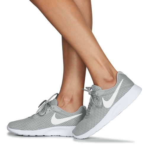 Nike - NIKE TANJUN - Gris