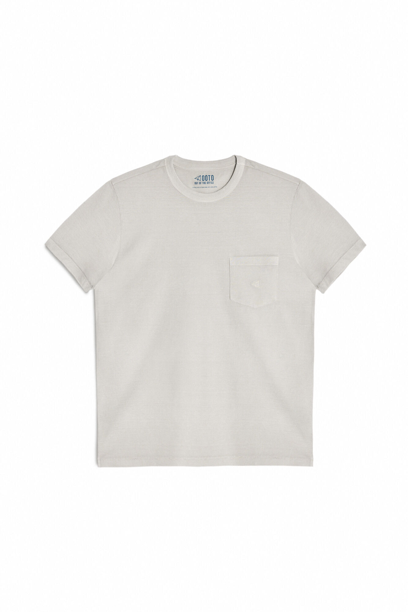 Camiseta com bolso e logotipo bordado - Cinza