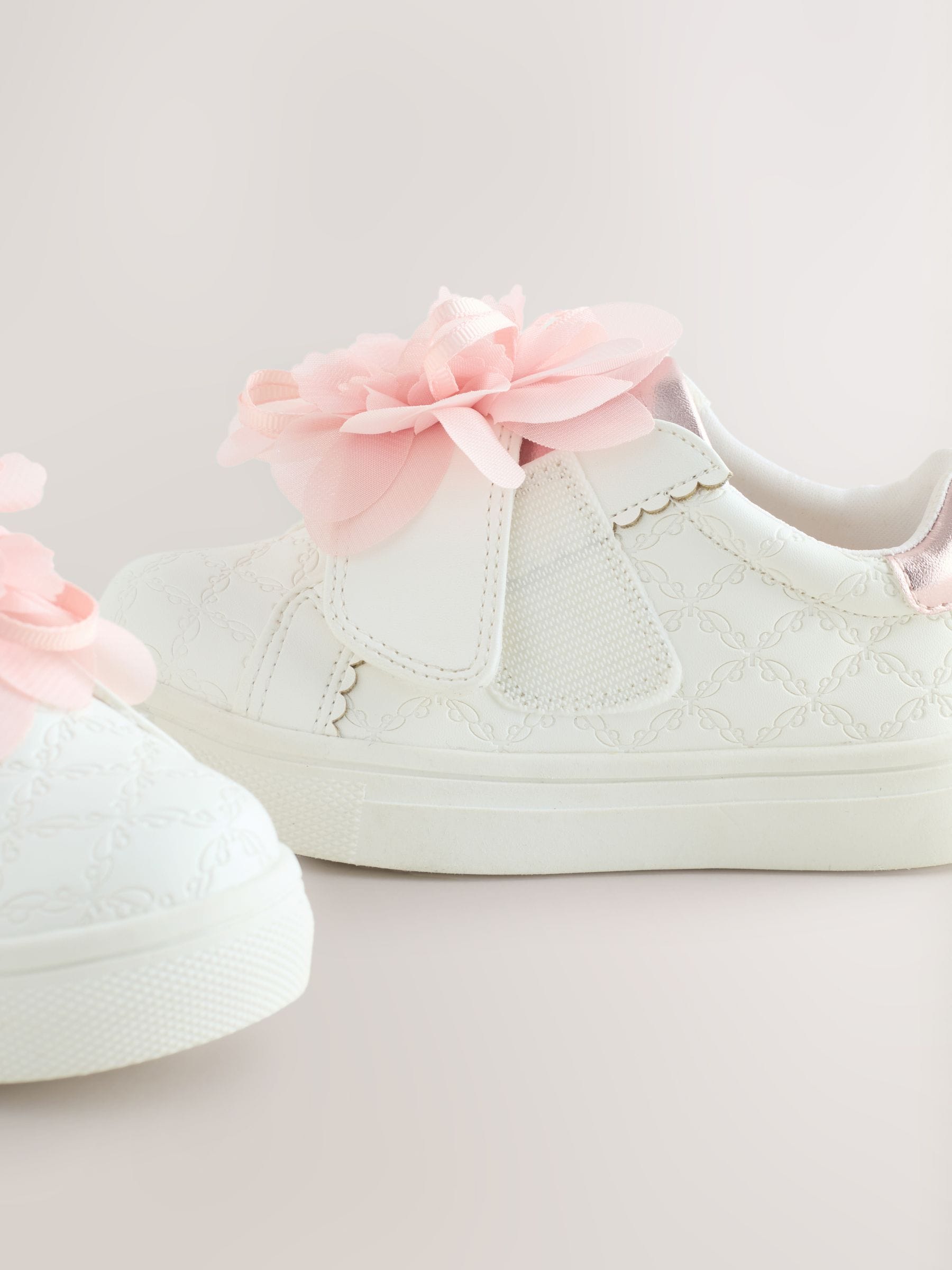 Off White - Baker by Ted Baker Girls Organza Corsage Trainers