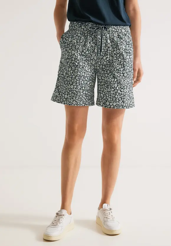 Loose Fit Shorts - cool vintage green