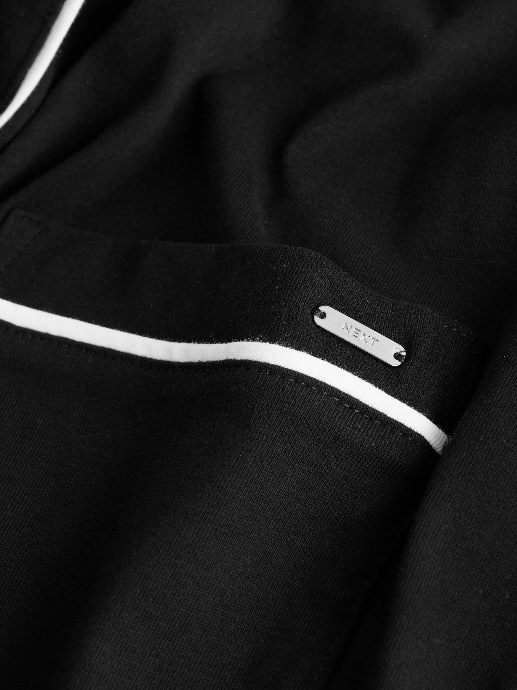 Zwart - Pyjama met knopen en jerseystof