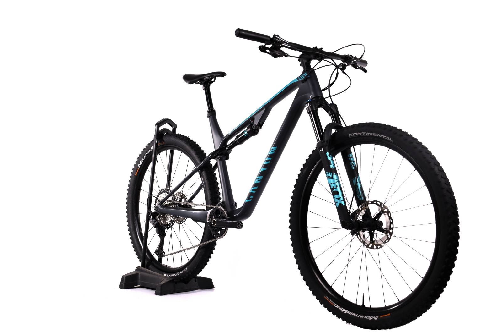 Canyon Lux CF (2022) | Diamond