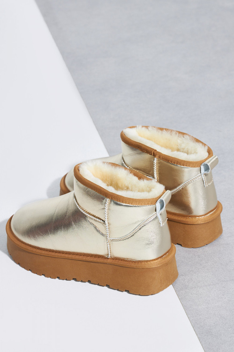 Bottine doré chausson en cuir