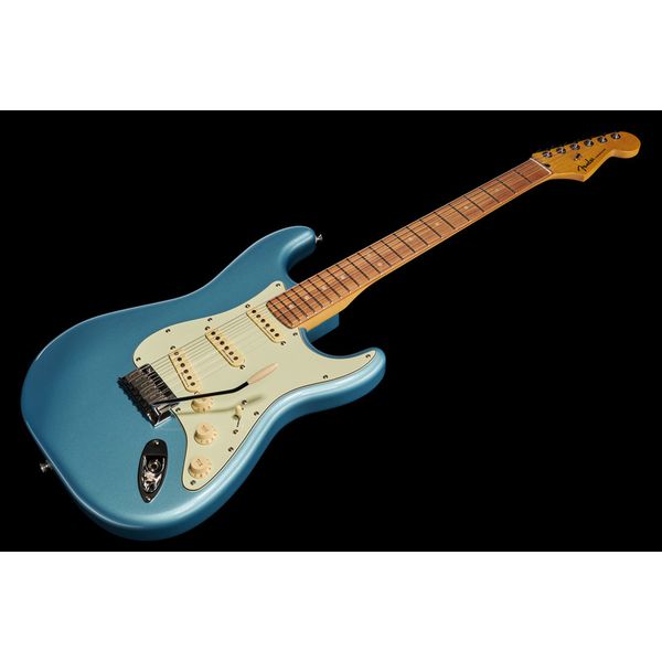 Fender Player Plus Strat Opal Spark