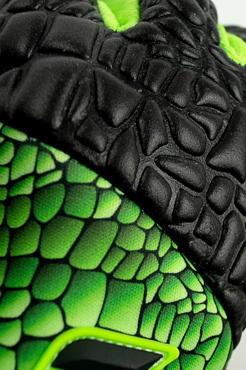 Reusch Venomous Gold X Torwarthandschuh