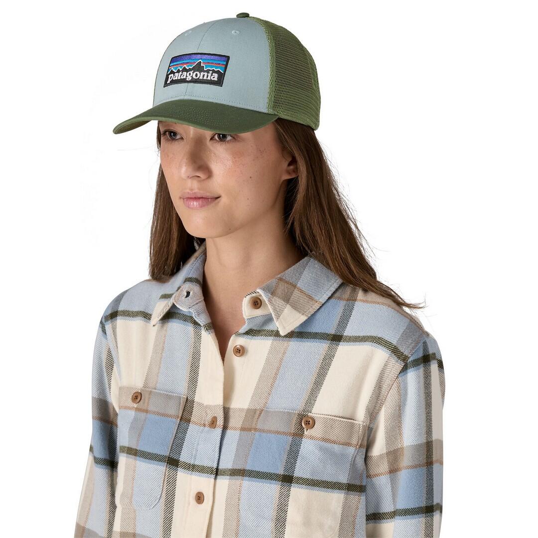 Patagonia P-6 logo LoPro Trucker Hat<br>Trucker-caps med logo!