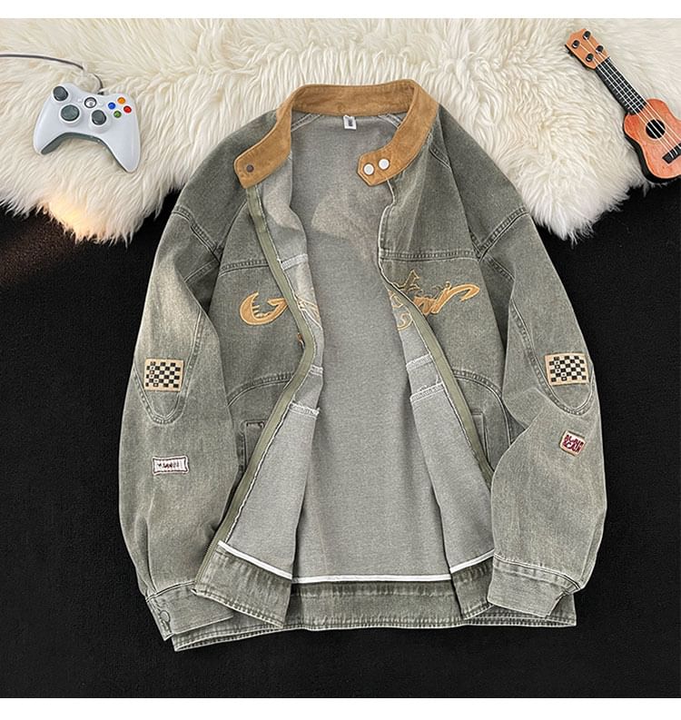 Plummie - Bandkraag Letterapplicatie Gewassen Paneel Rits Denim Jack