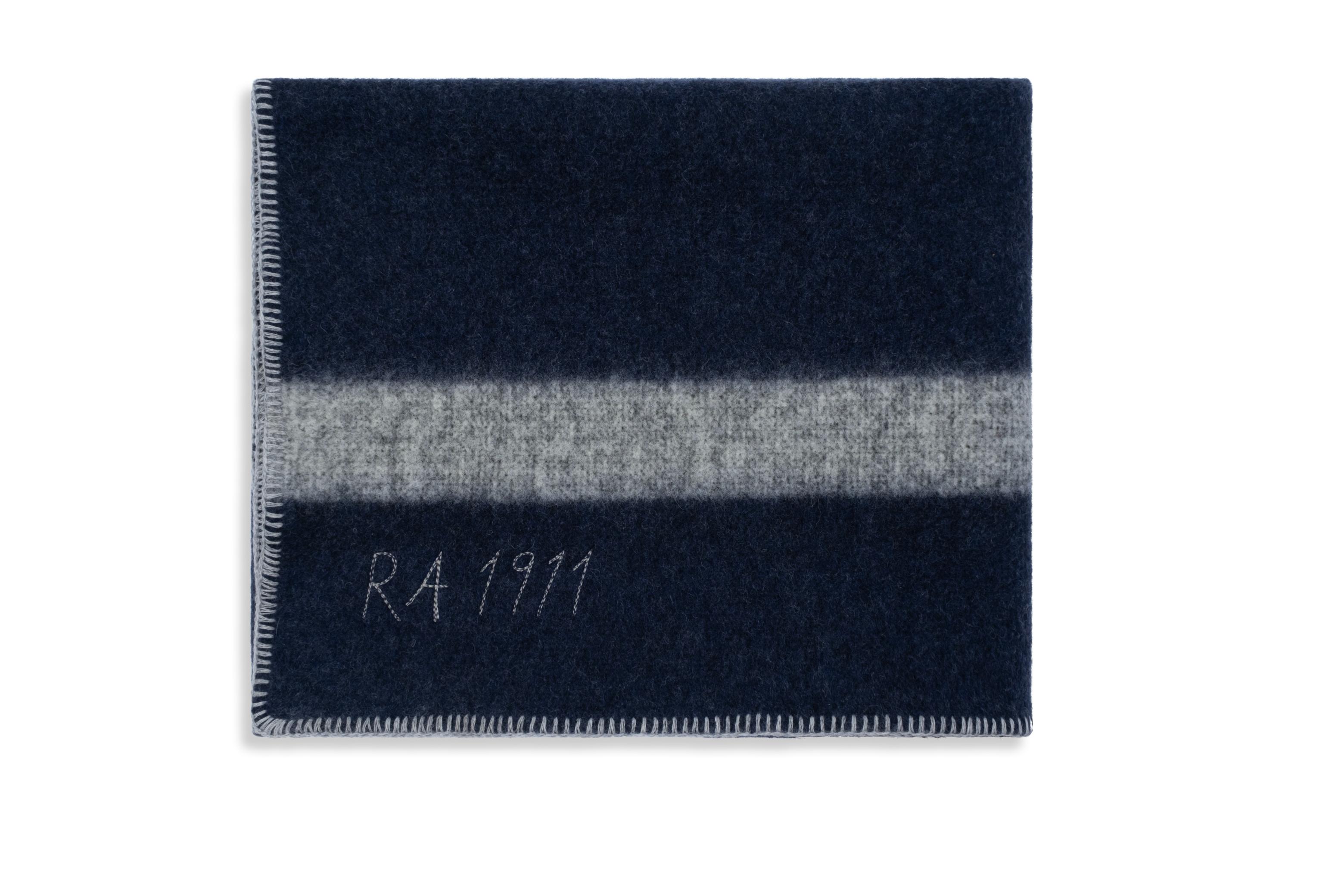 Amundsen Herdsman Blanket Faded Navy