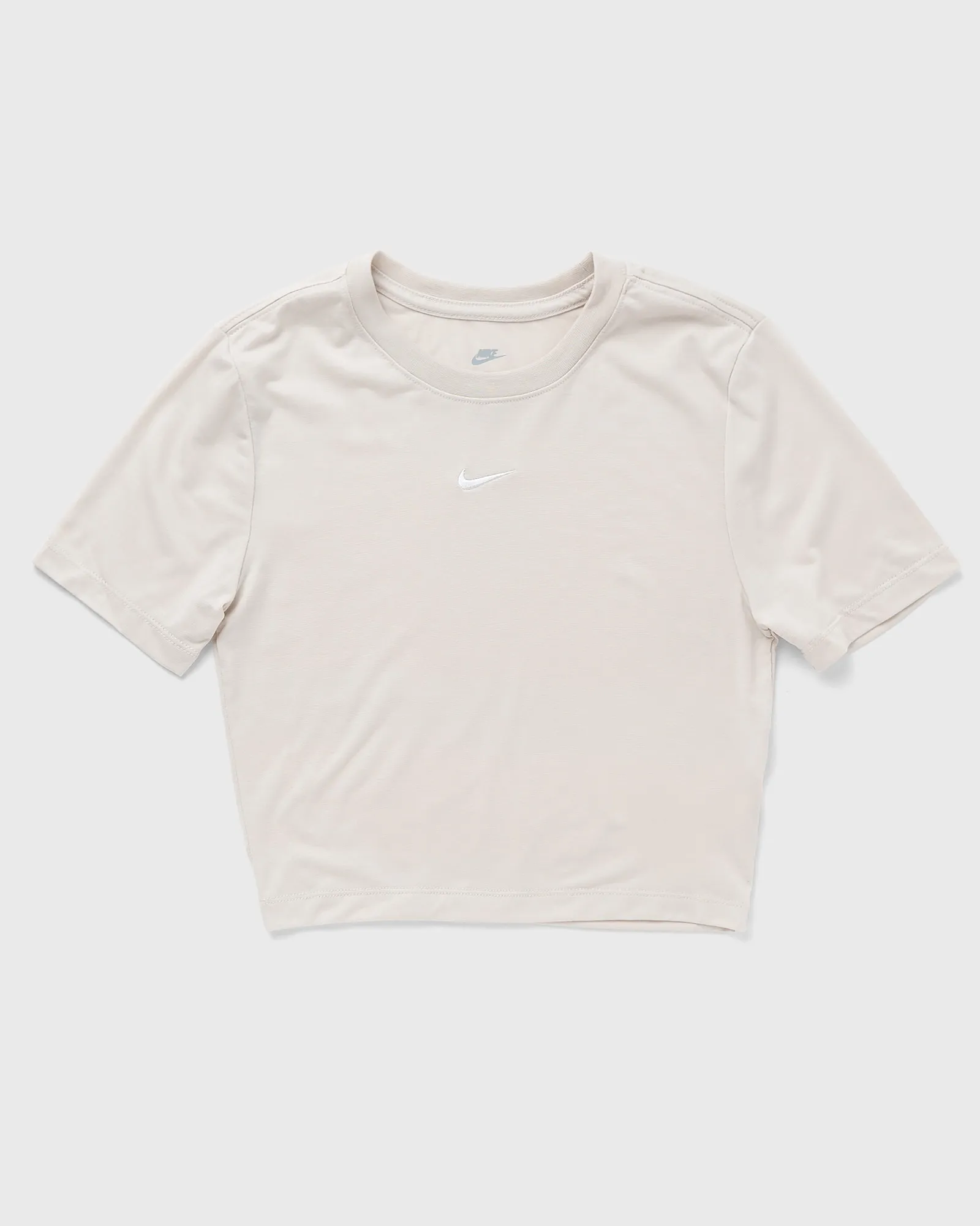 Nike Nike Sportswear Essential Women's Slim-Fit Crop T-Shirt