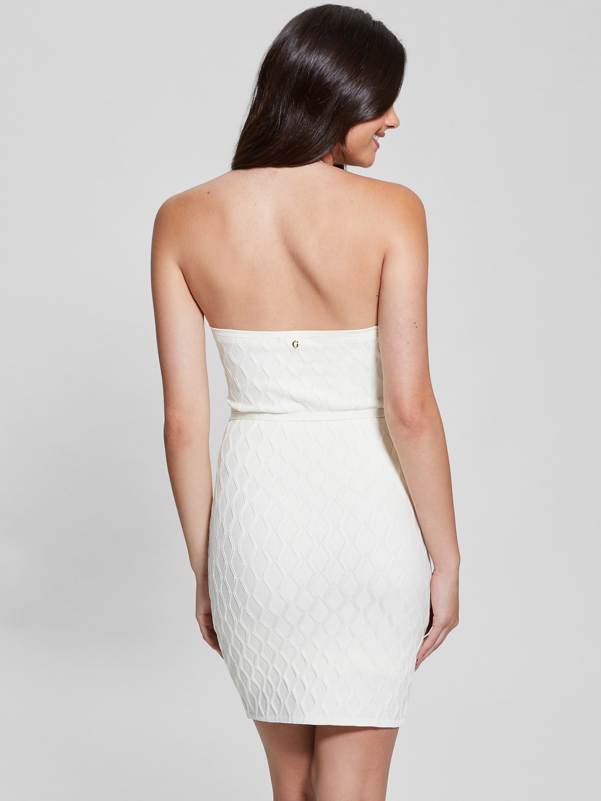 Vestido Lucia com cinto e modelagem ondulada