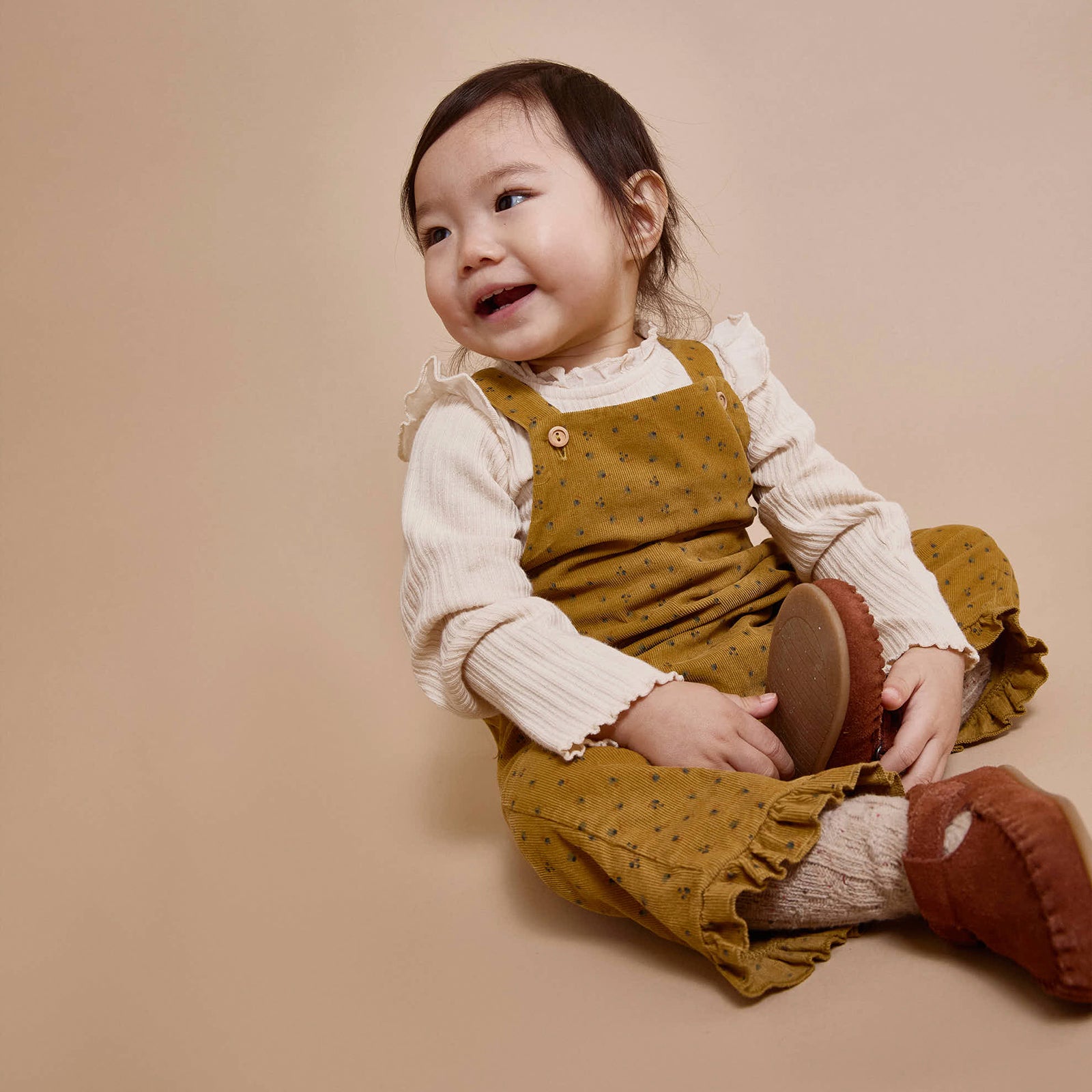 Baby Latzhose Fall Ocre