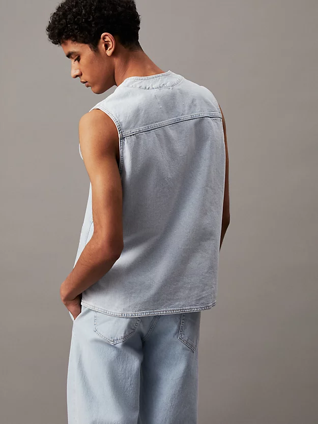 Colete jeans com zíper