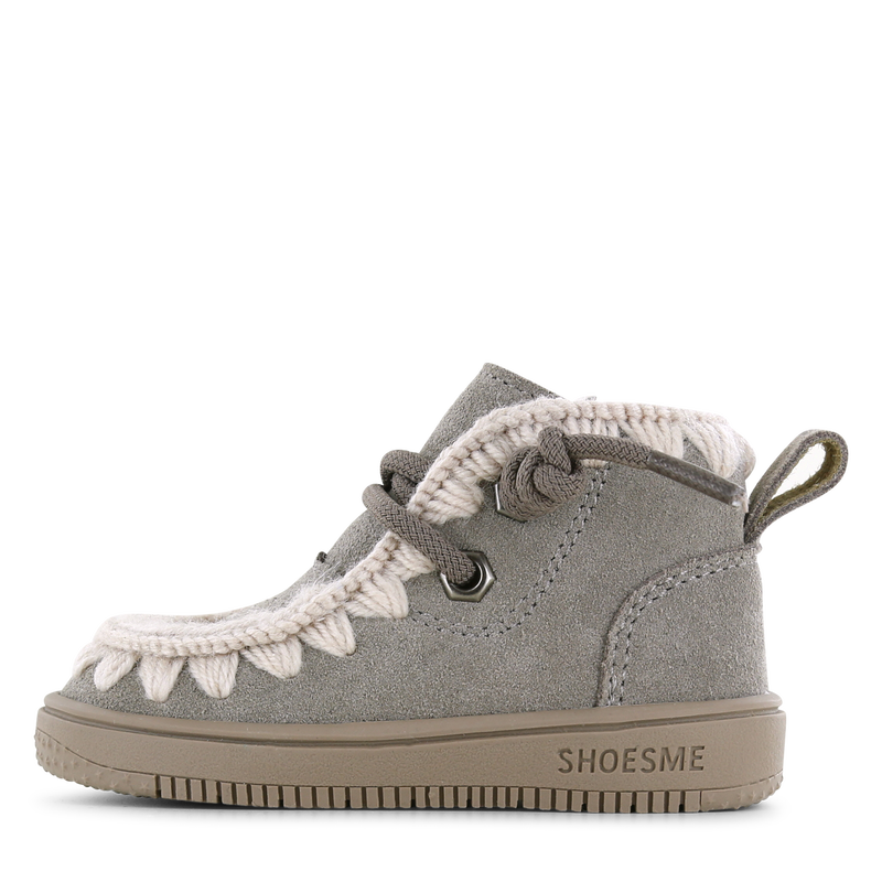 Shoesme taupefarbener Schuh mit Details
