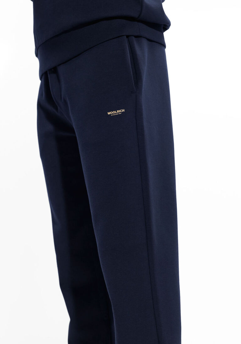 donkerblauwe woolrich joggingbroek logo interlock sweatpant