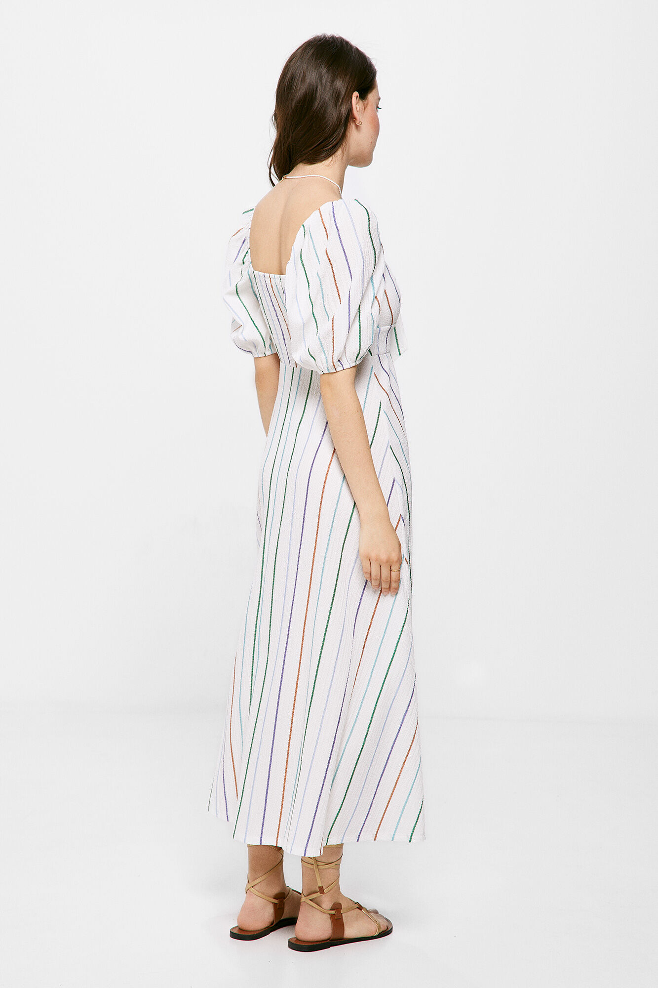 Vestido midi listrado com decote laço - Branco