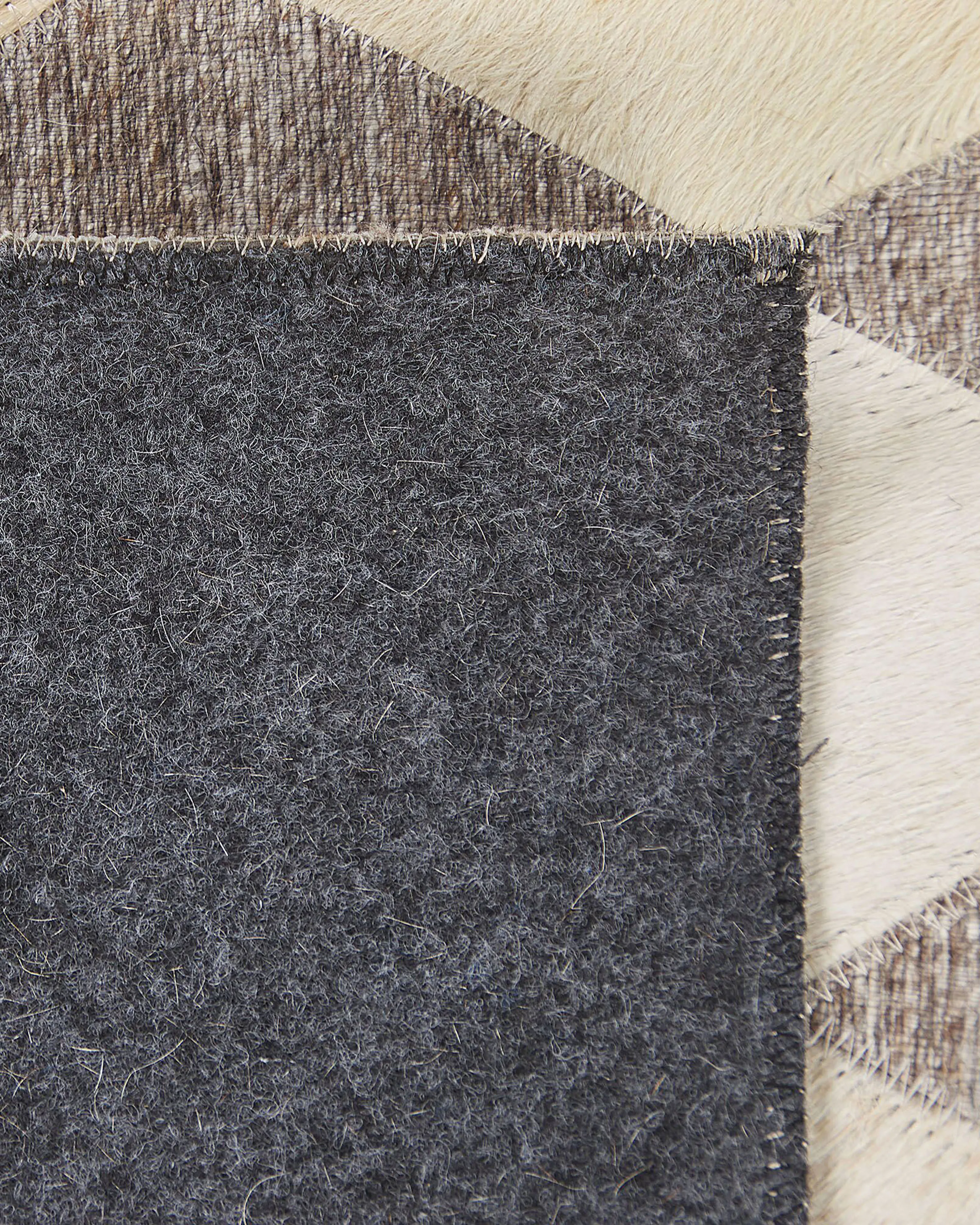 Vloerkleed SESLICE Beige 160 x 230 cm Leer