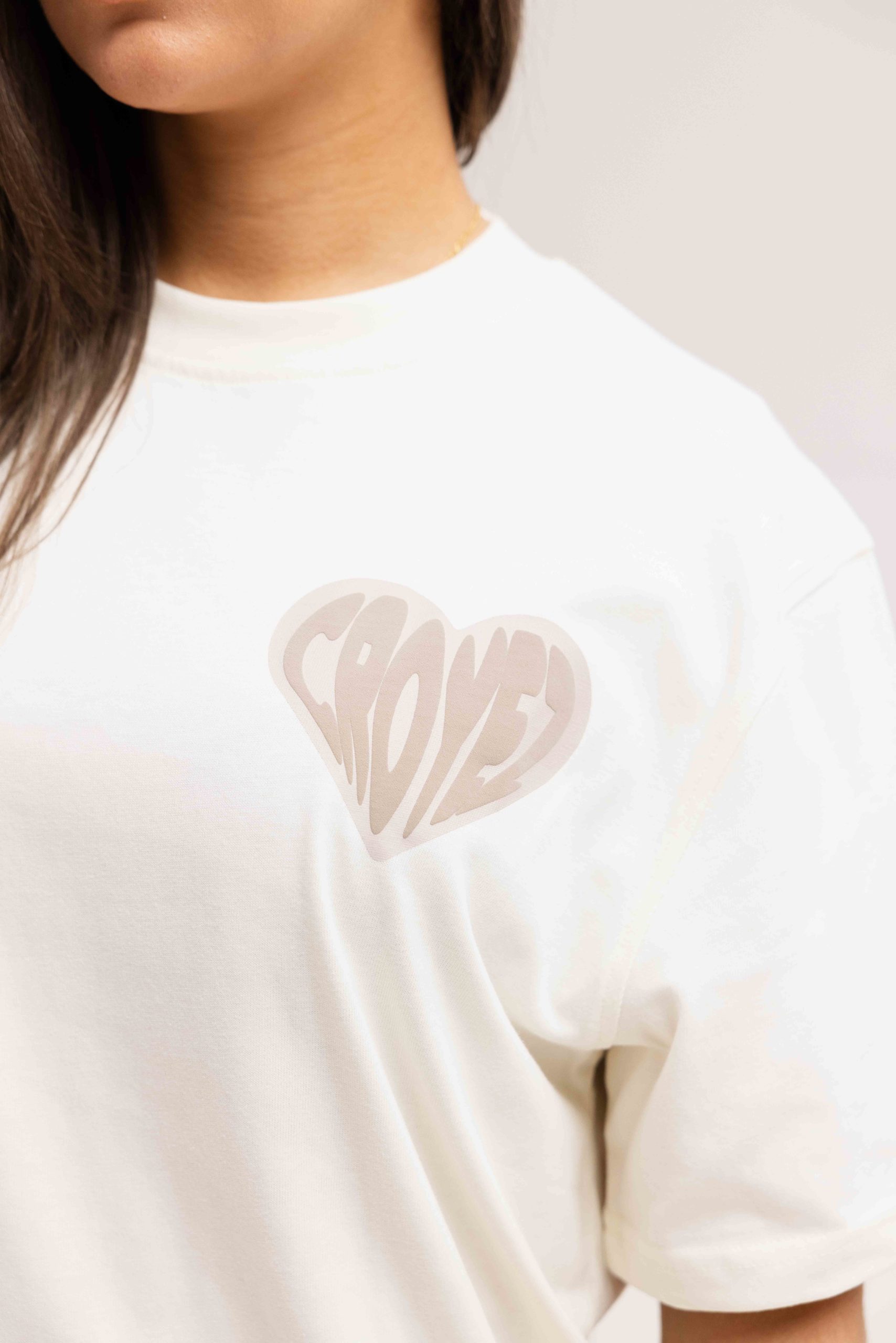 Croyez Puffed Heart T-Shirt Dames Gebroken Wit/Beige