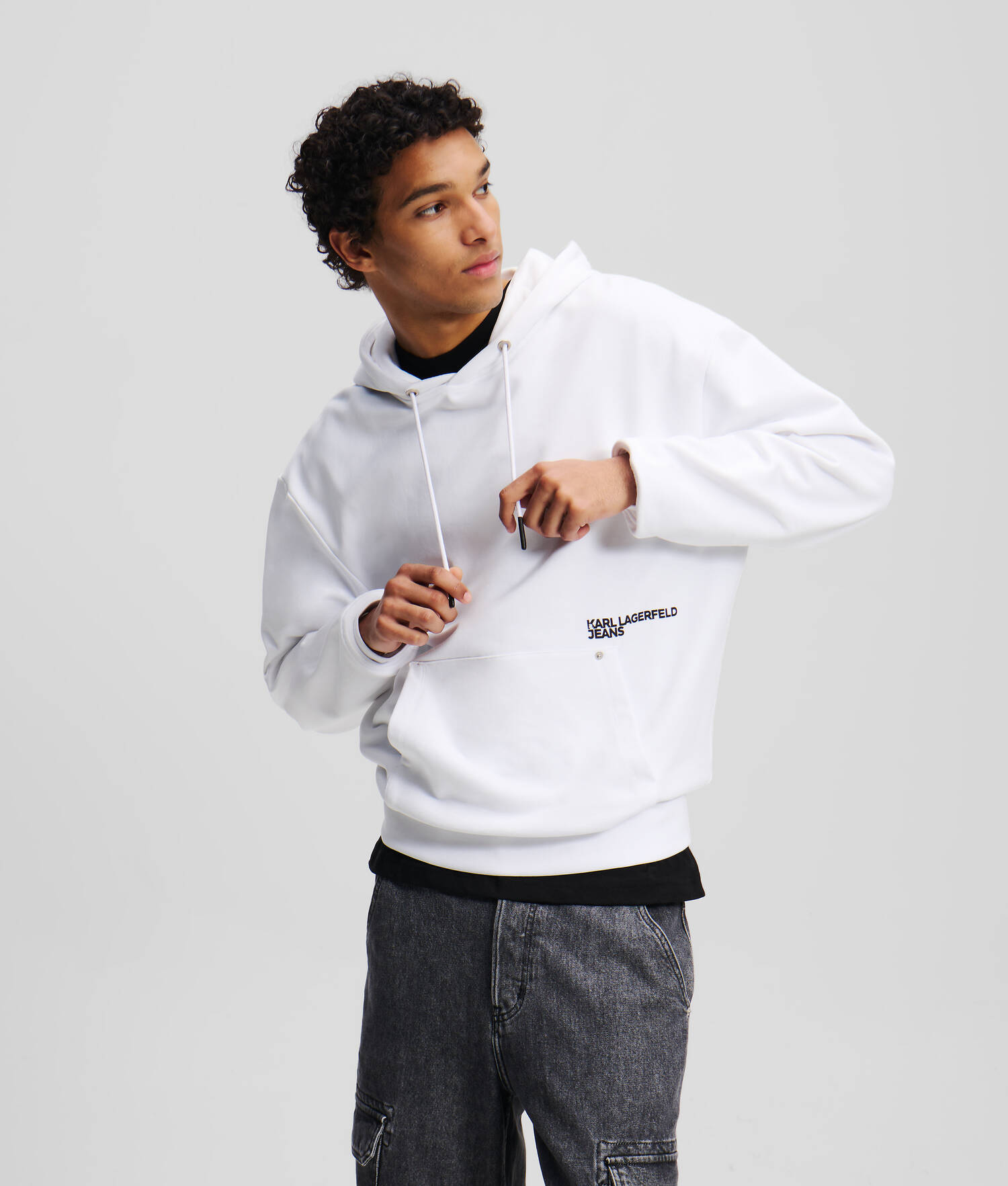 SWEAT À CAPUCHE AVEC IMPRIMÉ GRAPHIQUE - Blanc