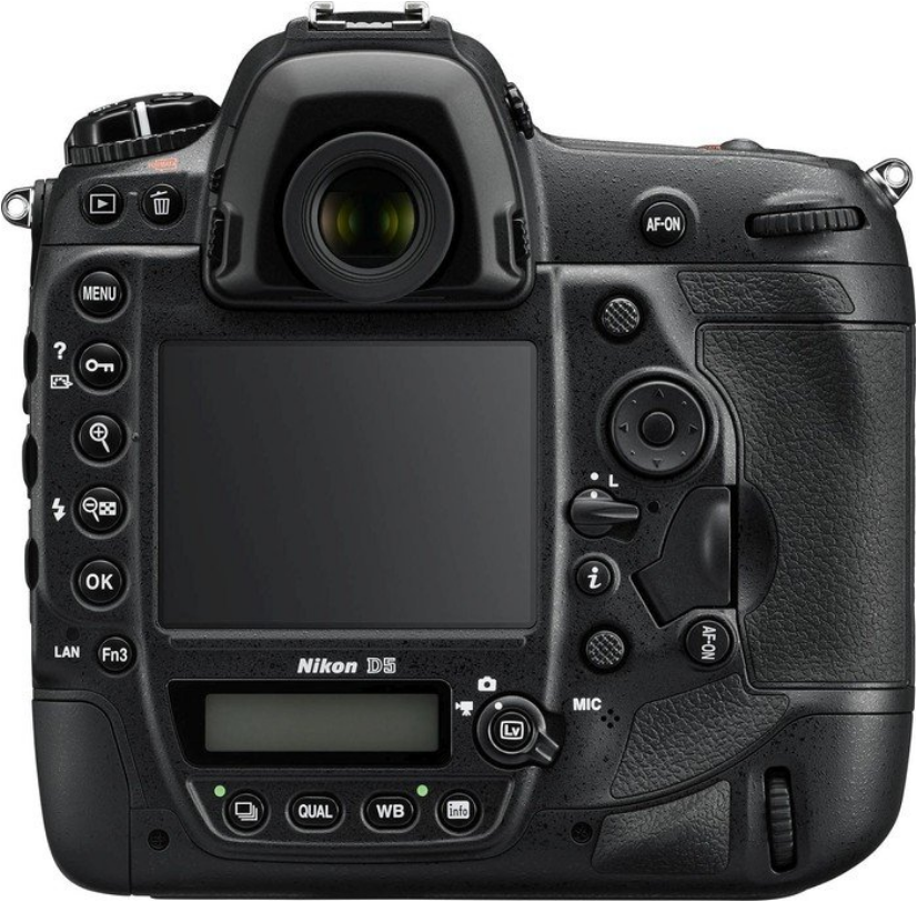 Nikon D5 XQD
