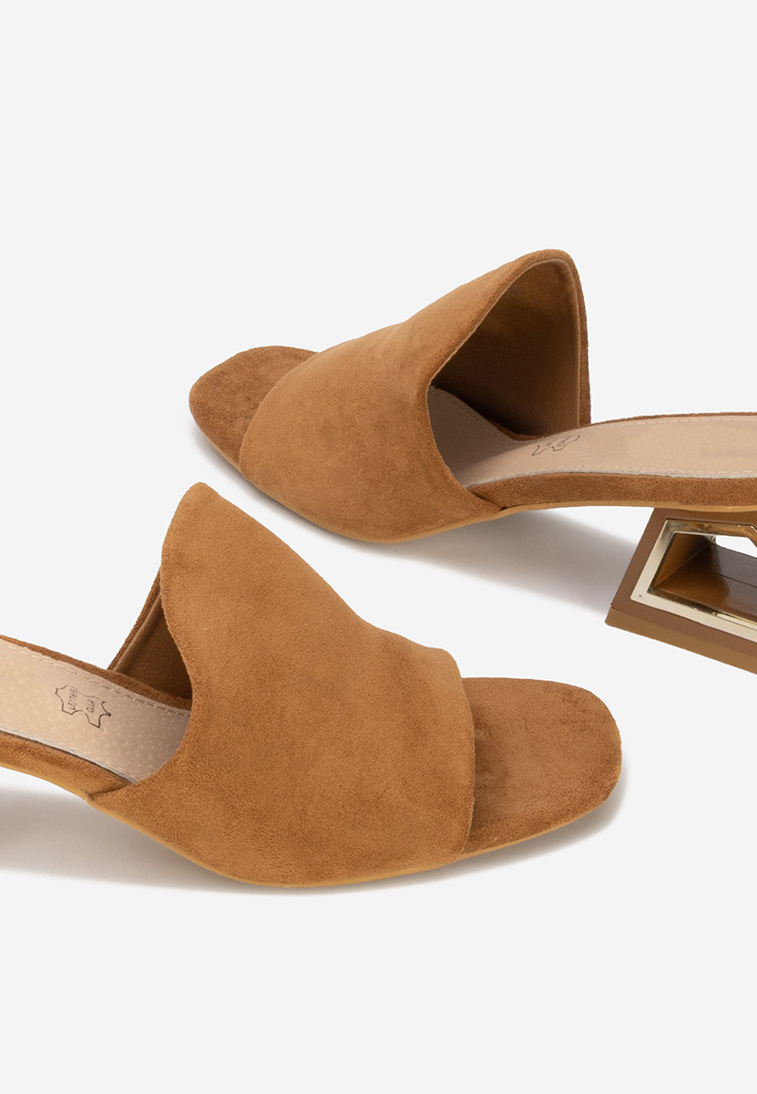 Mules à talon épais bruns Alesandria