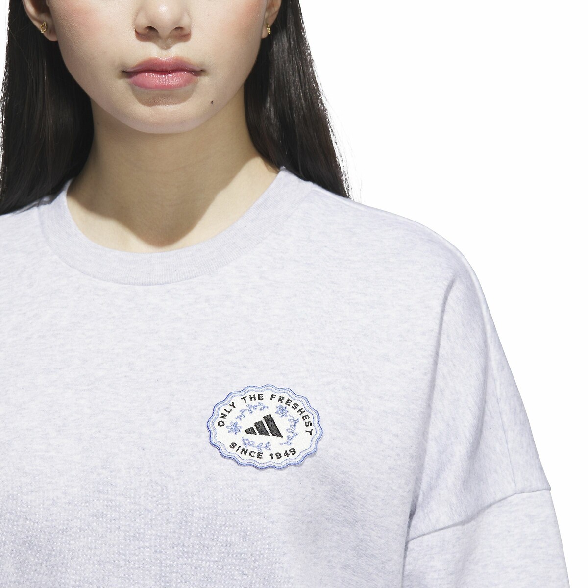 ADIDAS ROUPAS ESPORTIVAS<br>Moletom com estampa nas costas