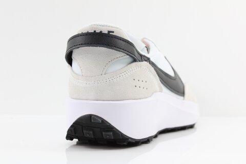 Nike Sneaker