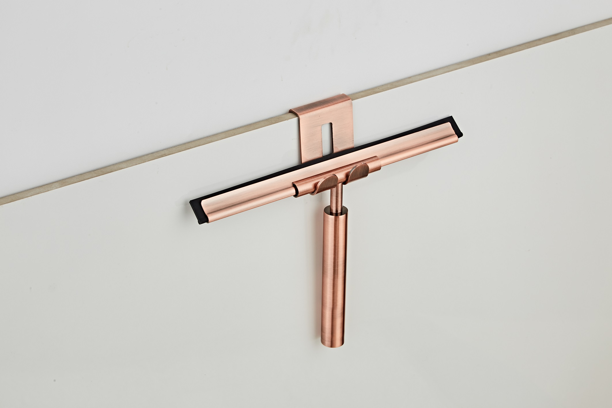 Saniclear Copper douche accessoiresset met wissers en shampoohouder geborsteld koper
