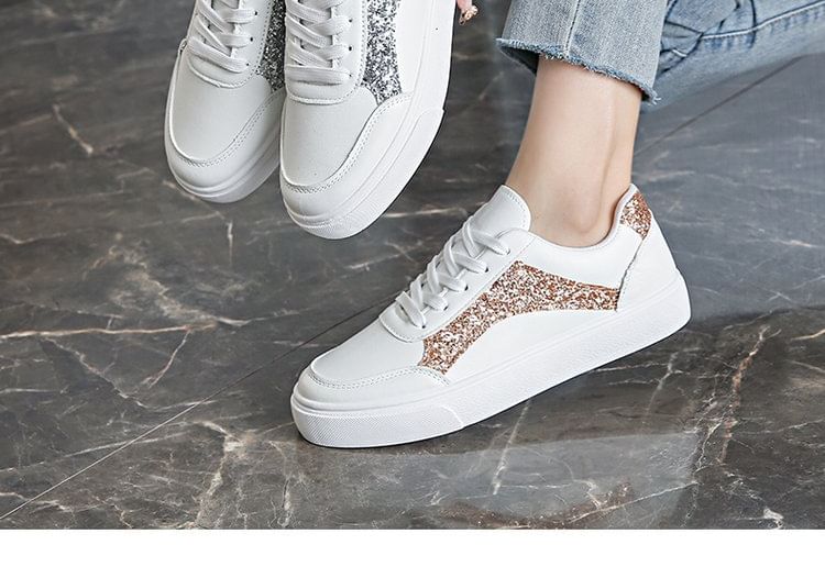 Asterisk - Sneakers van imitatieleer met vetersluiting en pailletten