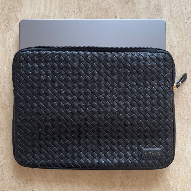 PITAYA<br>Computer Sleeve Charlotte 13
