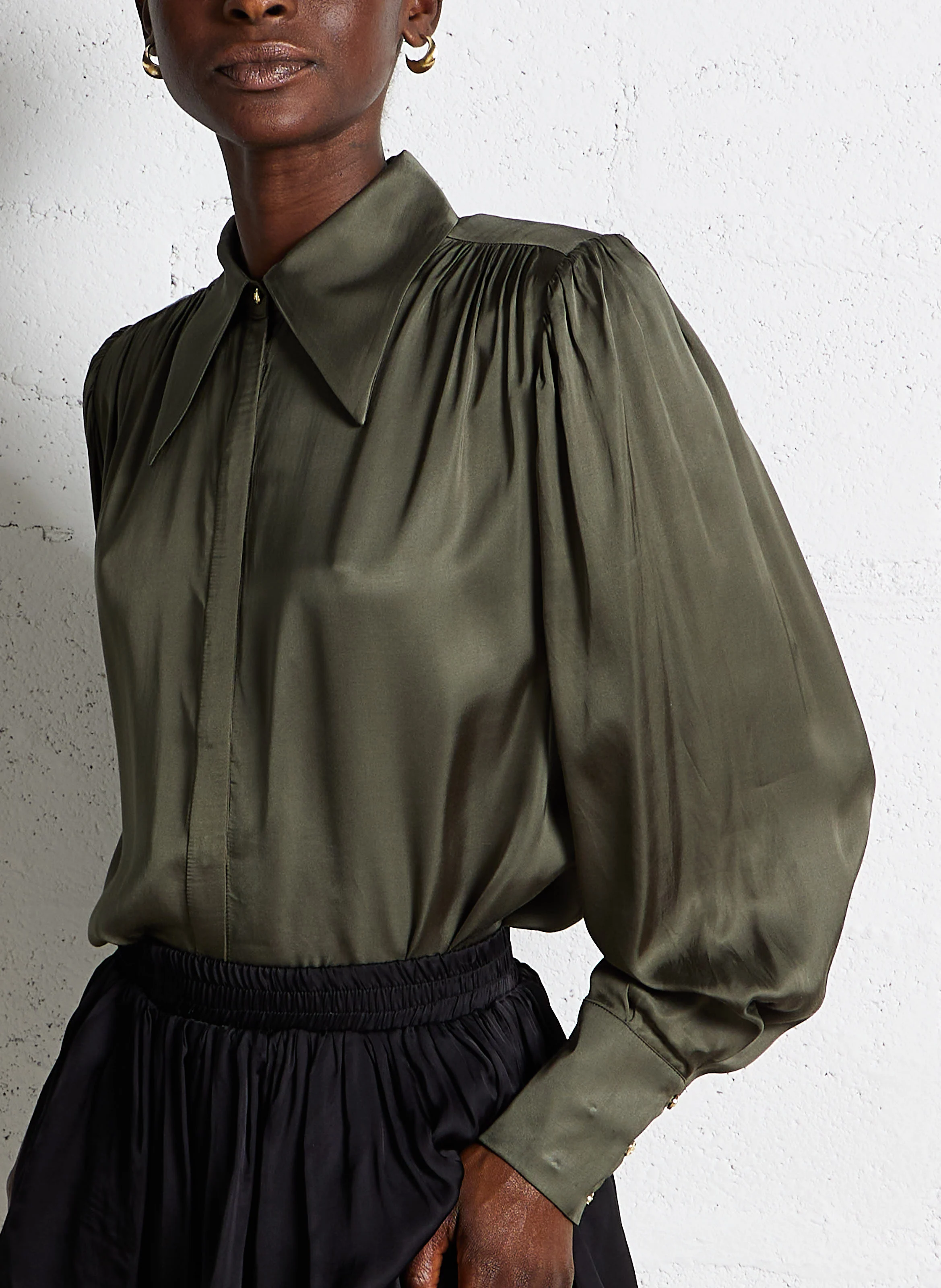 CHARLENE - Chemise col classique droite satinée | Vert