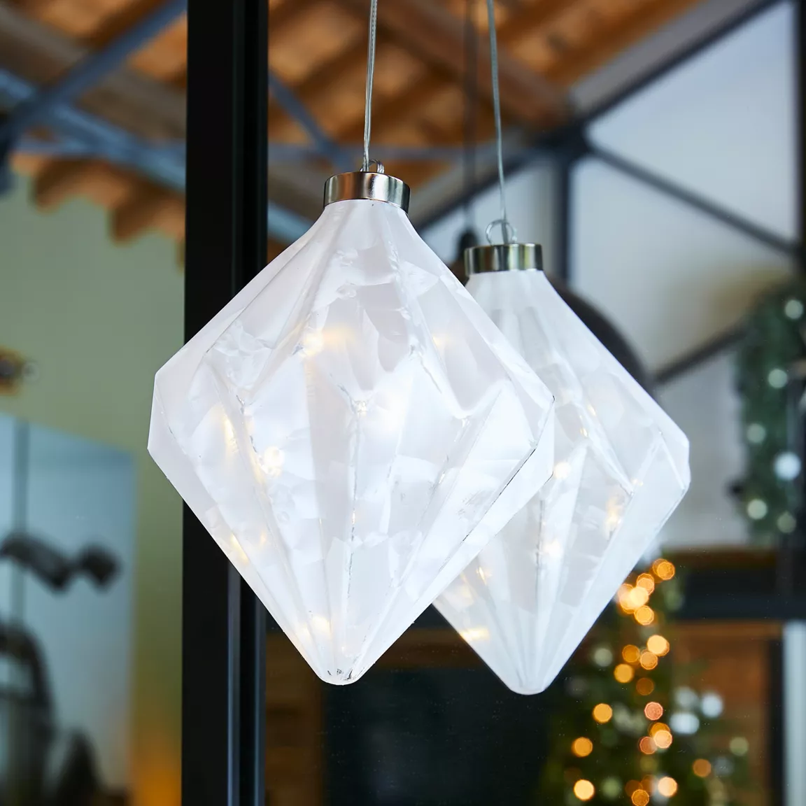 Suspension lumineuse en verre à piles 15 LED (H20 cm) Diamant Glacé Blanc chaud