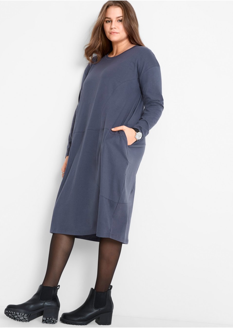 Robe forme en O en coton avec poches, manches longues et longueur genou