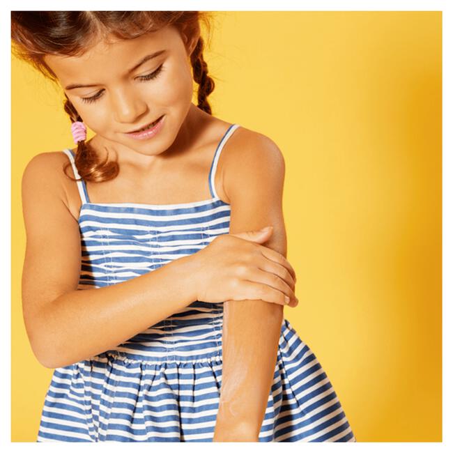 NIVEA SUN Kids Zonnebrand Protect & Sensitive Zonnespray SPF 50+ 200 ML
