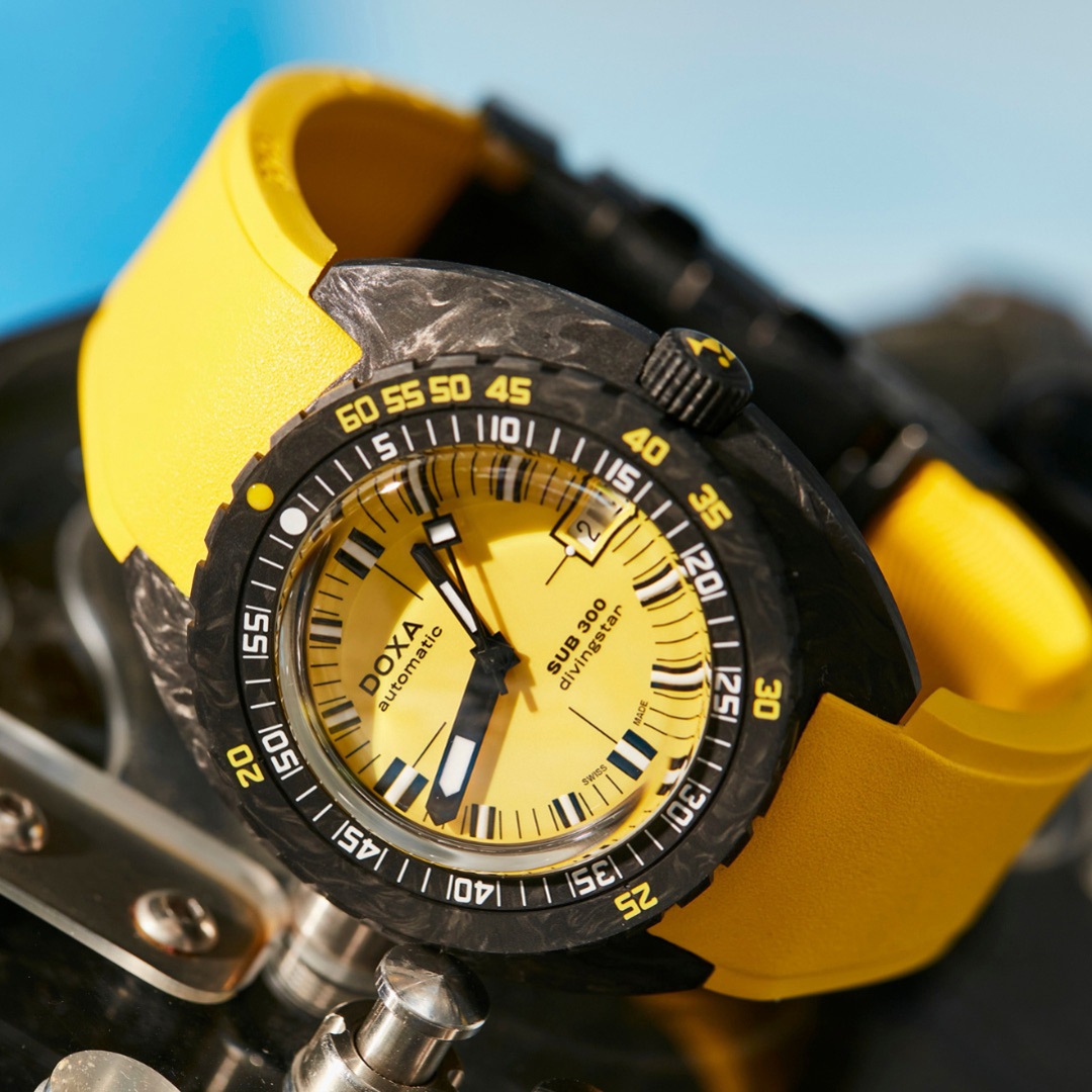 Doxa SUB 300 Carbon Divingstar