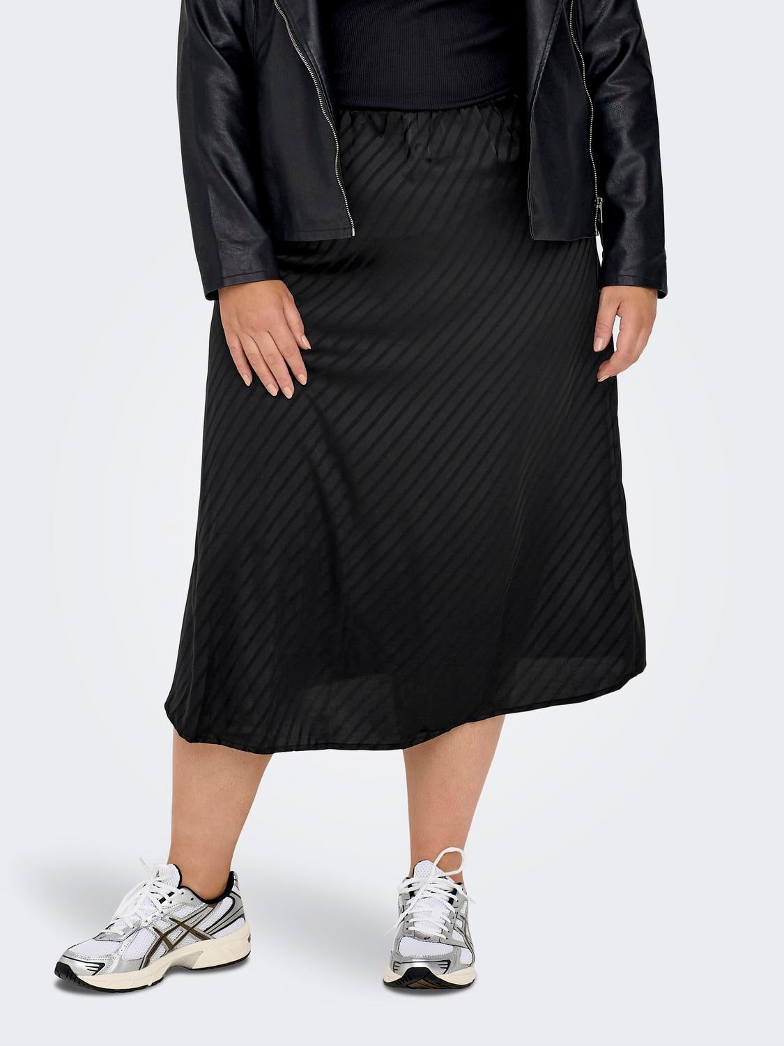 CARSALLIE Rock Black
