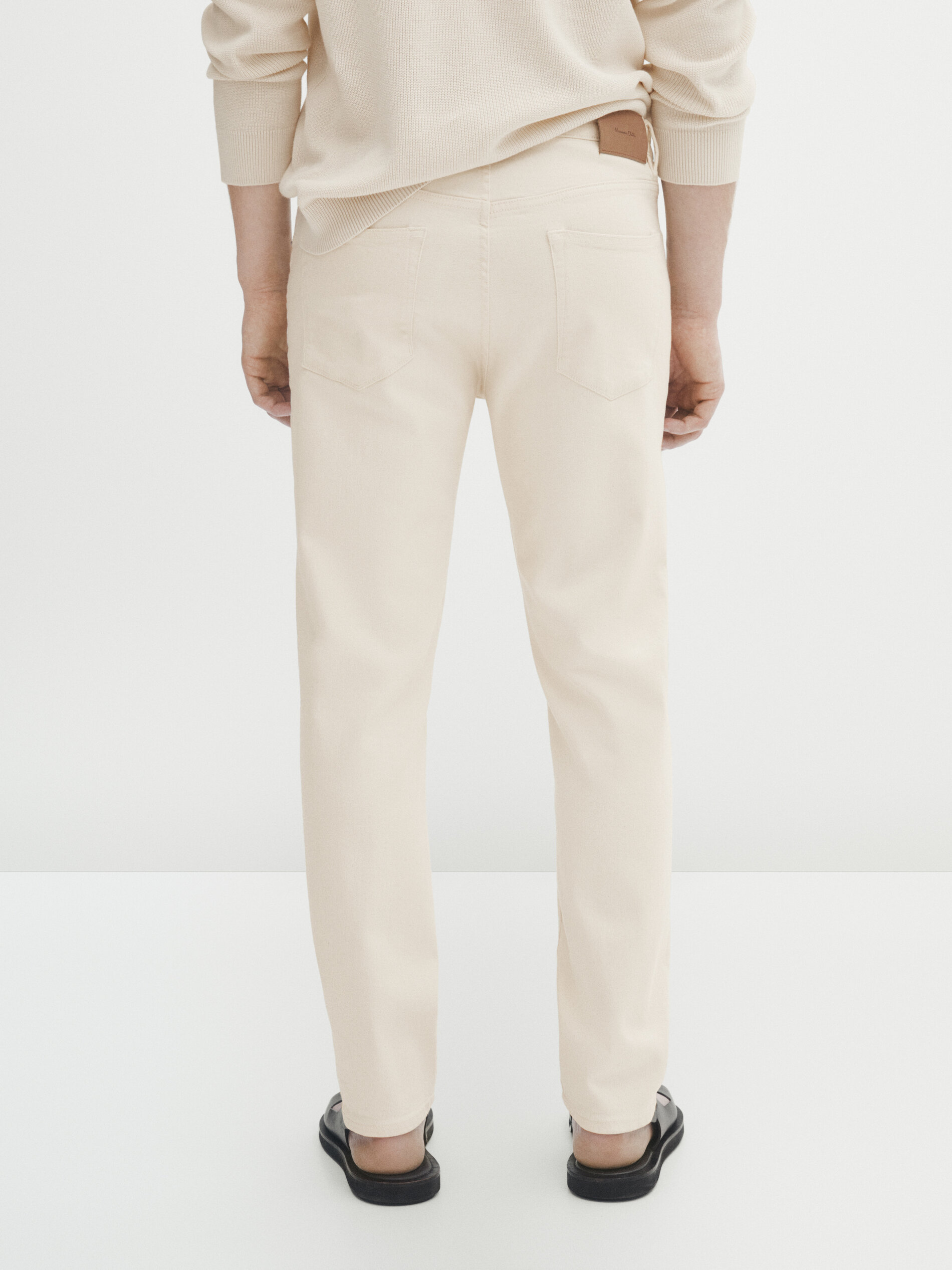 Calça jeans com modelagem afunilada - RAW