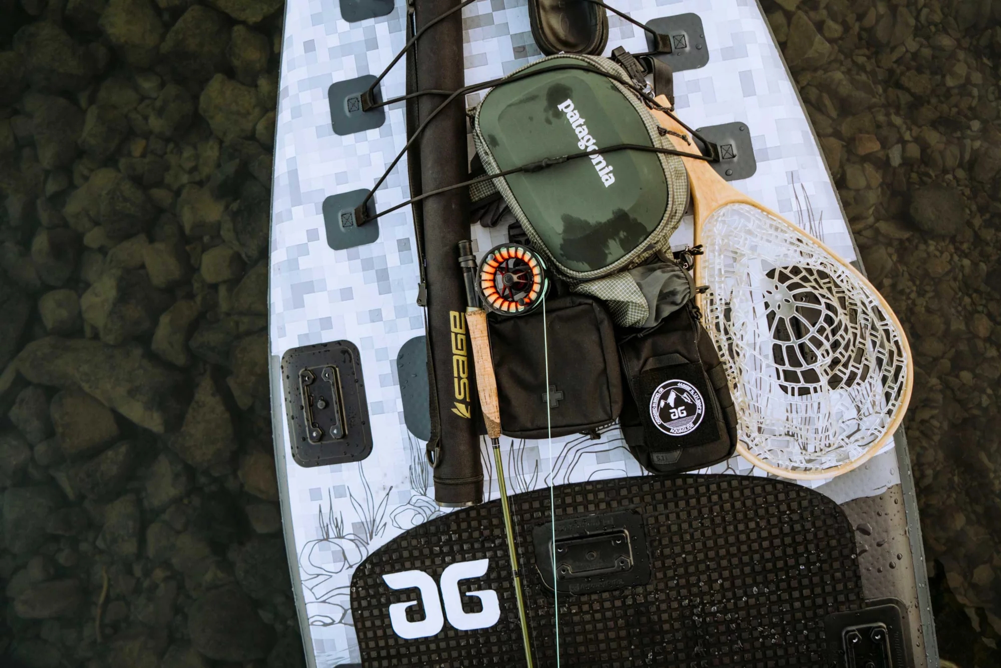 Aquaglide Blackfoot Angler 11' Inflatable Stand-Up Paddle Board Package