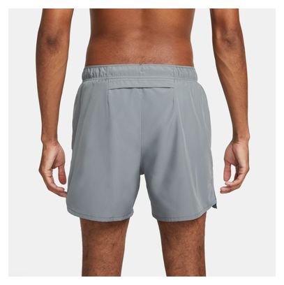 Short Nike Dri-Fit Challenger 5in Gris