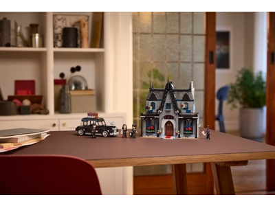 LEGO Morticia's huis (76786)