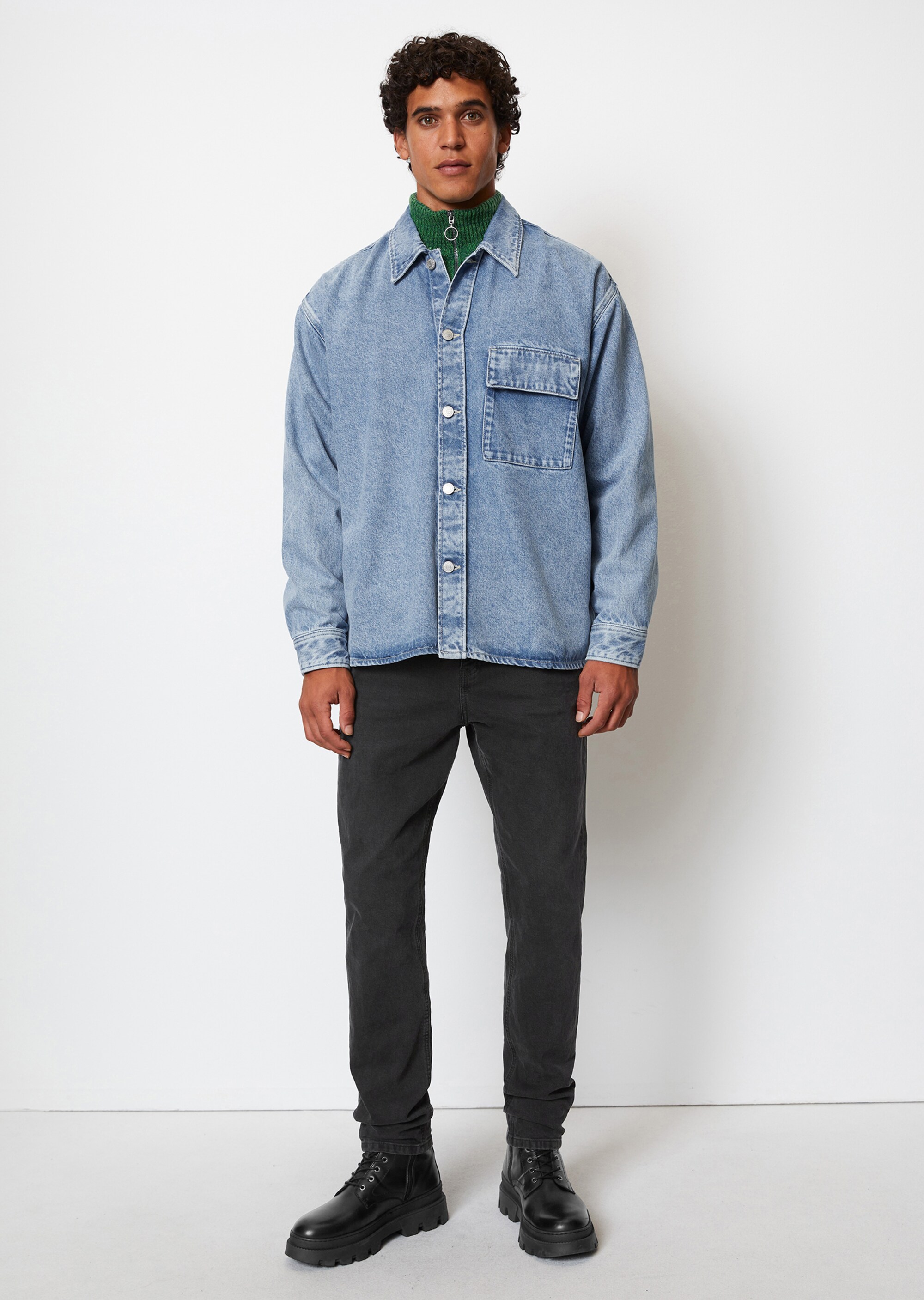 Denim-Overshirt mit Klappentaschen auf der Brust