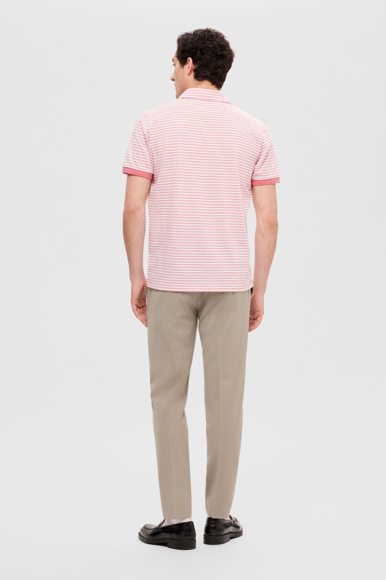 Camisa polo listrada de manga curta em algodão orgânico. - Vermelha