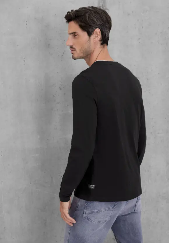 Henleyshirt mit Brustprint - Black