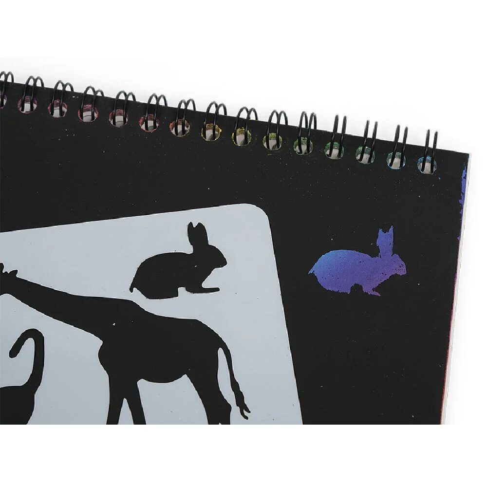 Carnet à gratter noir 8 pages pages + 1 pochoir + bâtonnet bois