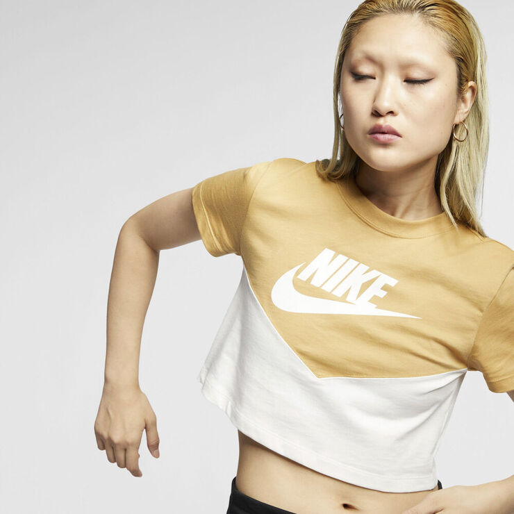 Nike Sportswear Heritage Ss Top Brun