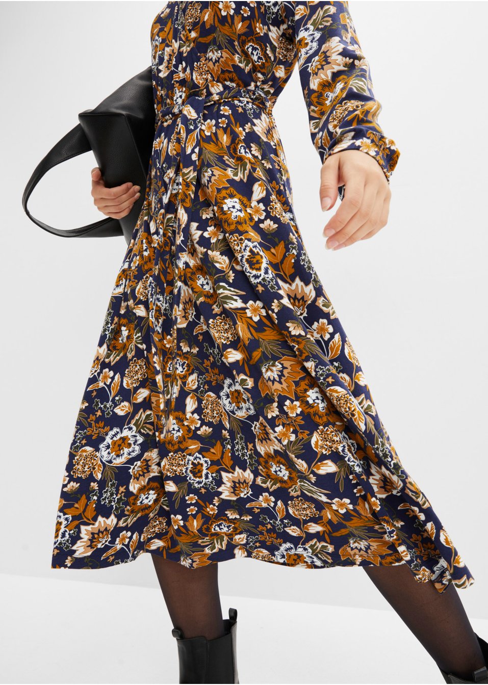 Robe en jersey avec décolleté en V et lien à nouer